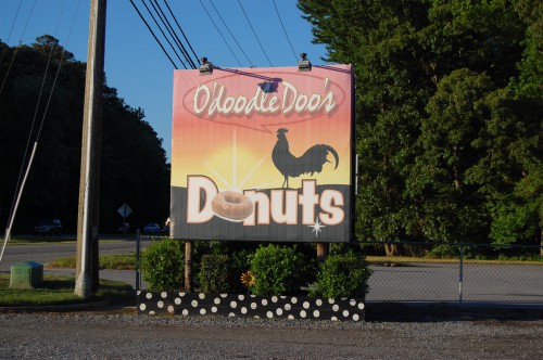 O'doodleDoo's Donuts in Suffolk Virginia Sign